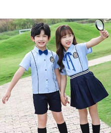校服